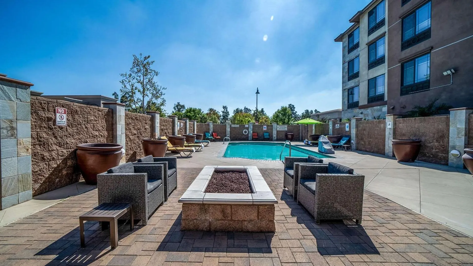 Country Inn & Suites By Radisson, Ontario At Ontario Mills, Ca