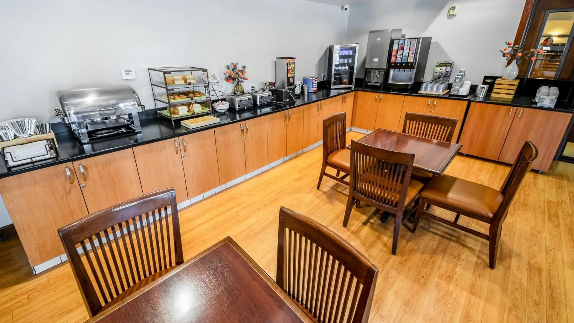 *** Hotel Country Inn & Suites By Radisson, Ontario At Ontario Mills, Ca United States